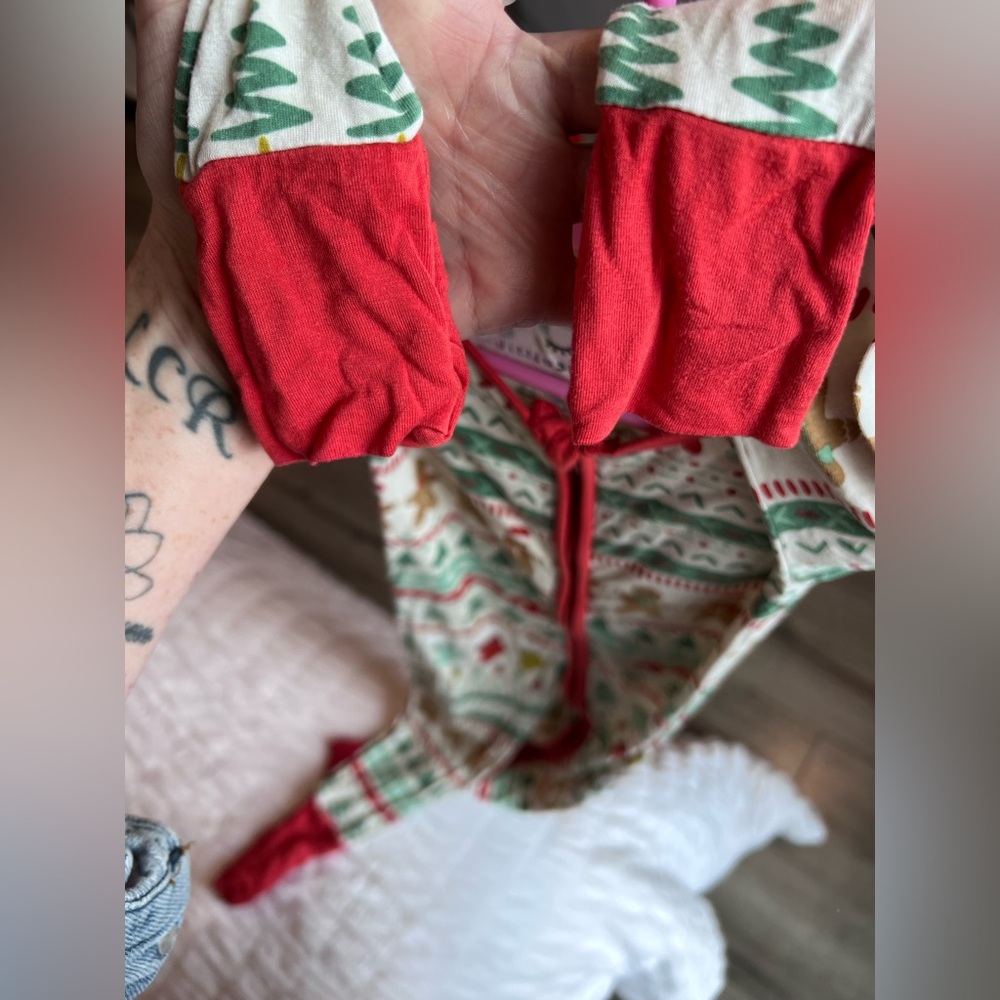 Little Sleepies Fair Isle Christmas Zippy Pajamas Size 12-18M GUC - Picture 6 of 13